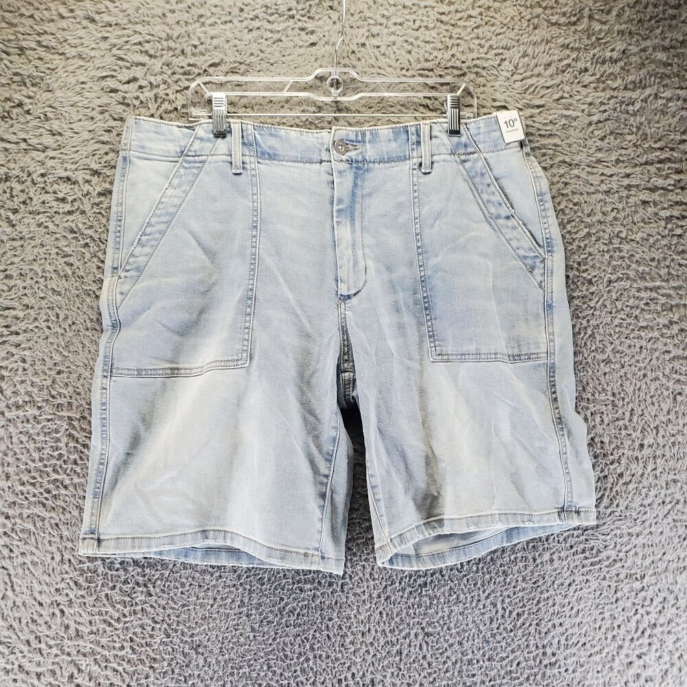 Time And Tru Shorts Womens 18 Light Blue High Rise Bermuda Relaxed Fit *NWT*